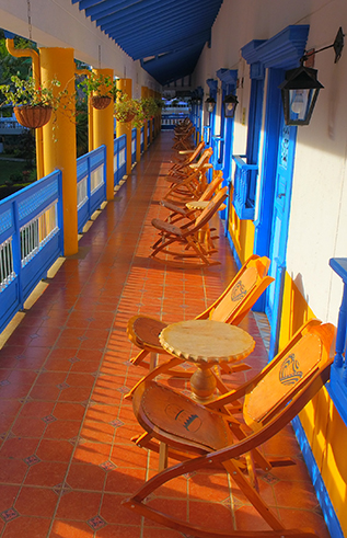 Aguatur en Cocorná. Hotel Colonial